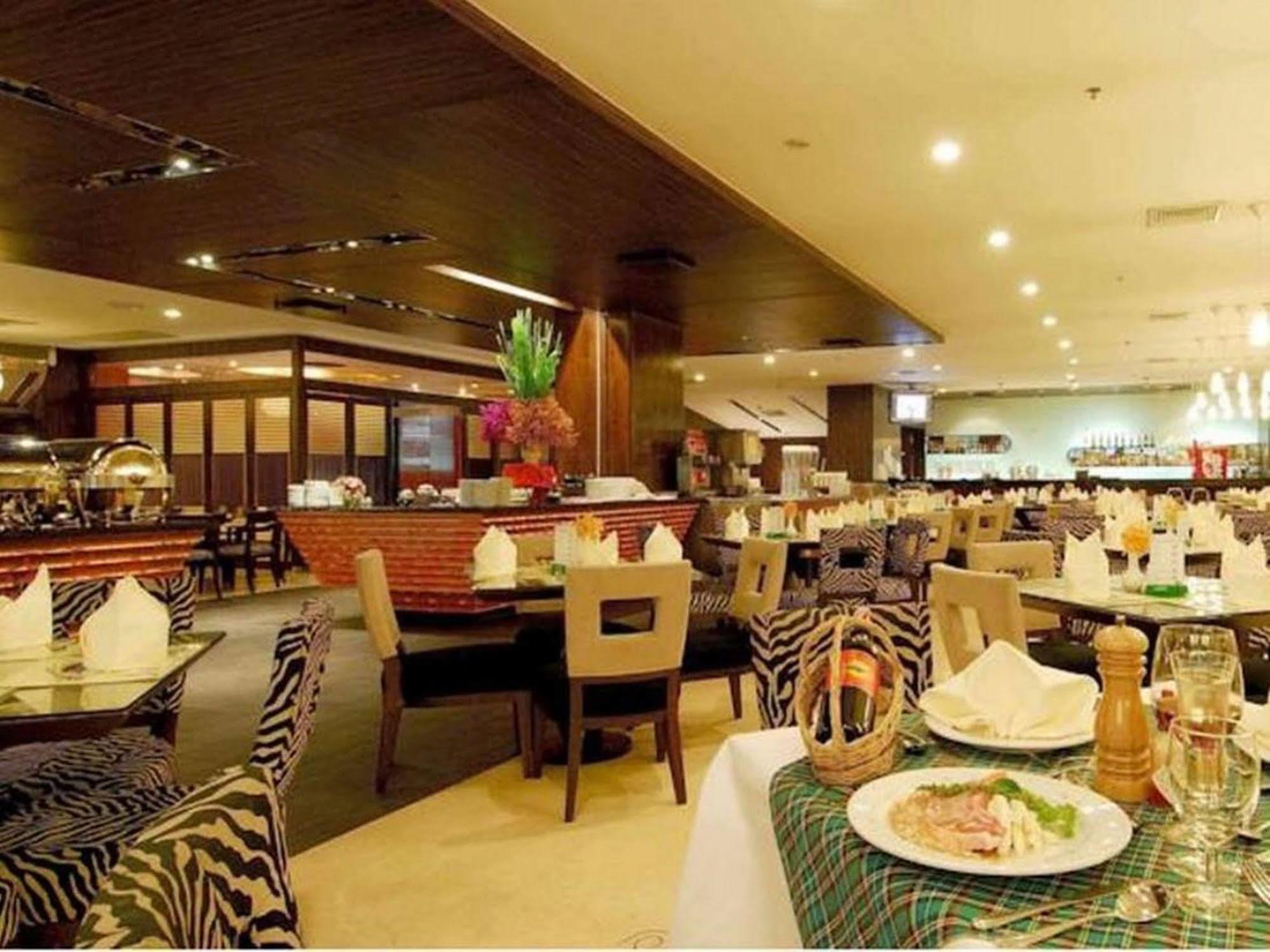 Princeton Bangkok Ngoại thất bức ảnh